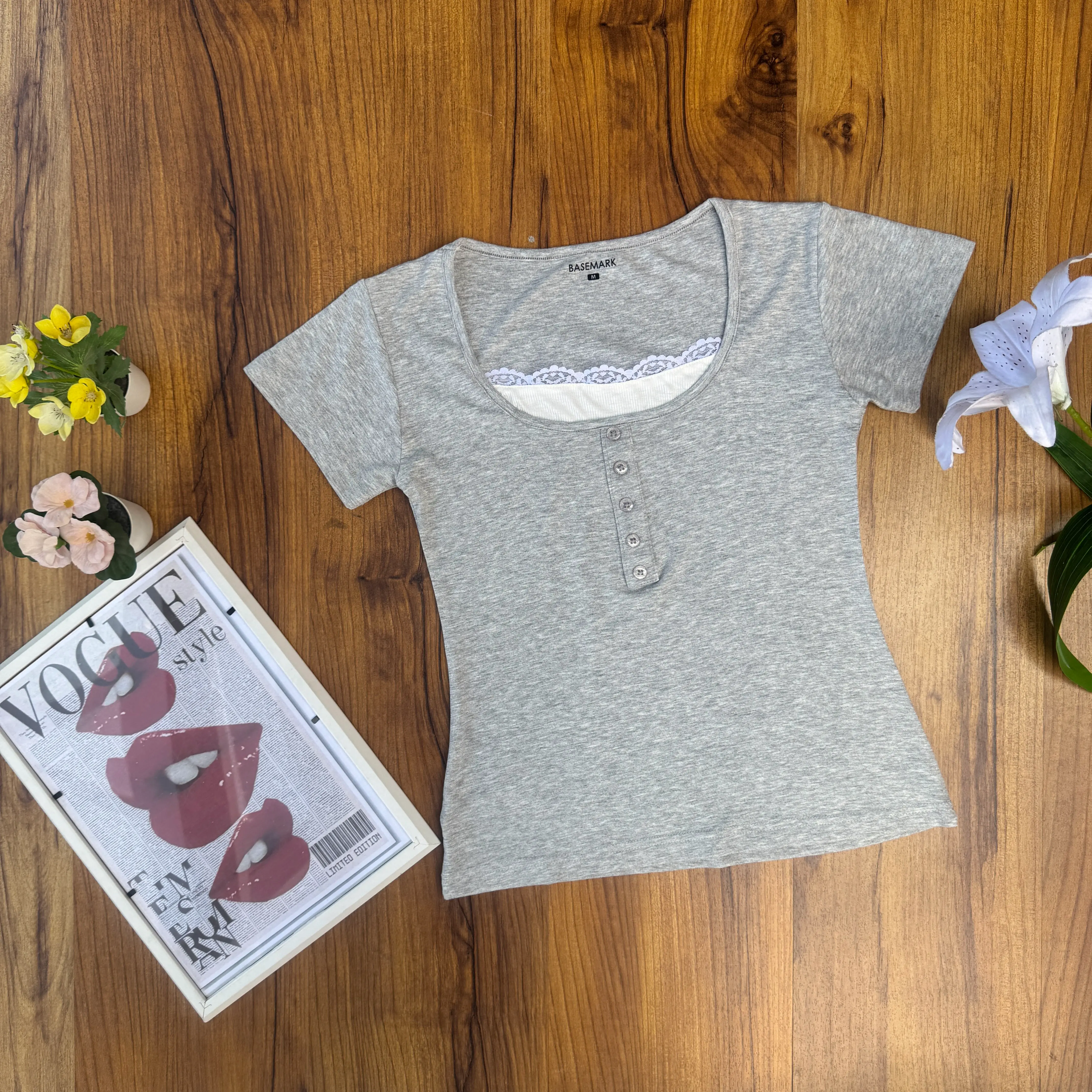 HB SS25-22 Vintage Lace Top