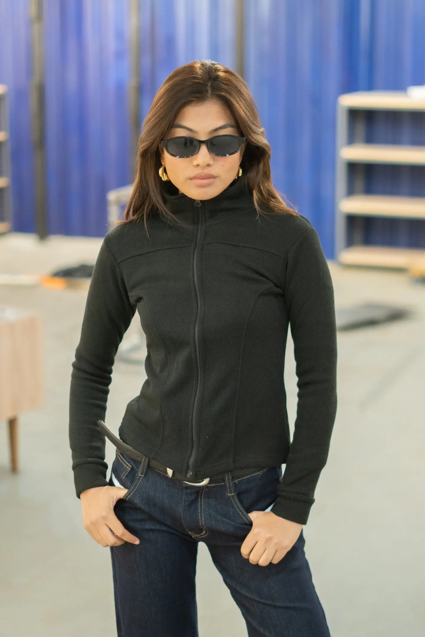 HB25-09 ZIP-UP SWEATER