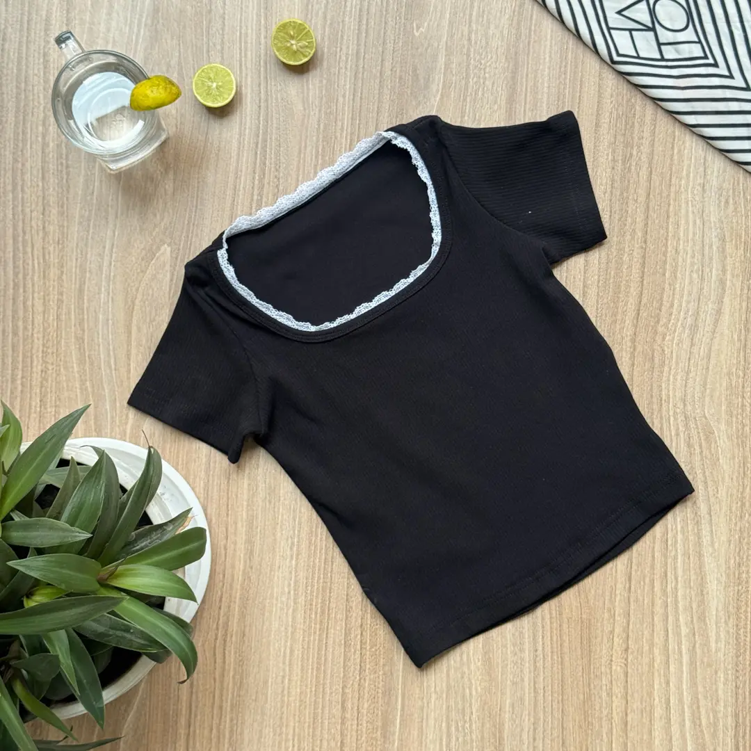 BMO SS25-28 RIBBED LACE TOP