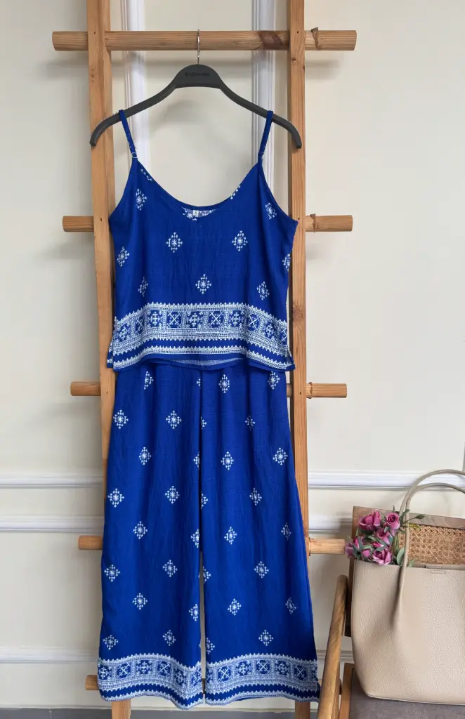 3.34762 HB SS25-302 BOHO CAMI TOP (BLUE, M)