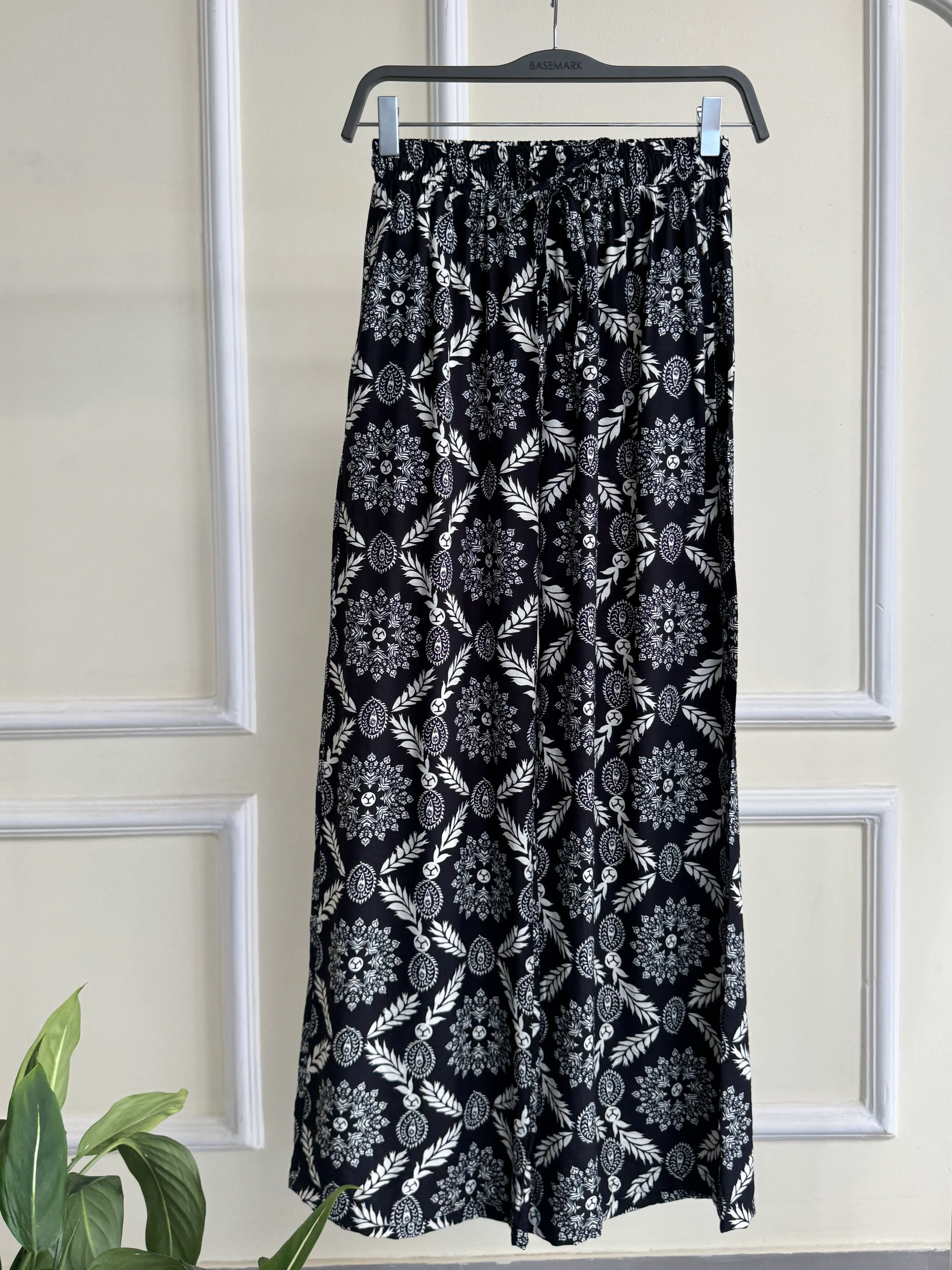 HB SS25-340 MOTIF HEMP PALAJJO