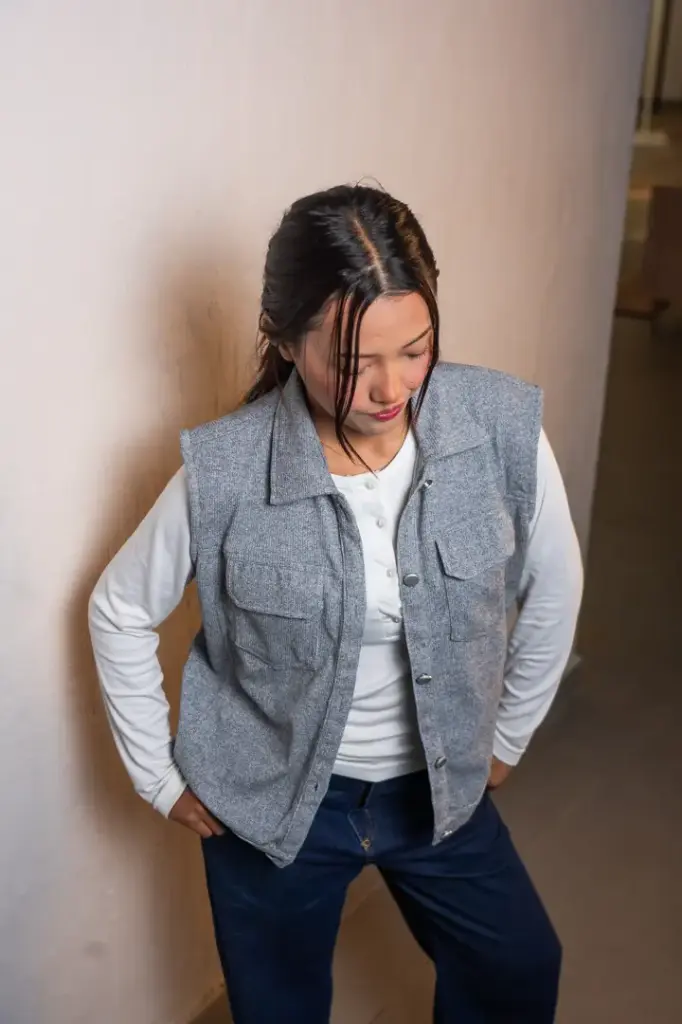 3.44330 HB AW25-468 CORDUROY VEST JACKET (GREY, M)