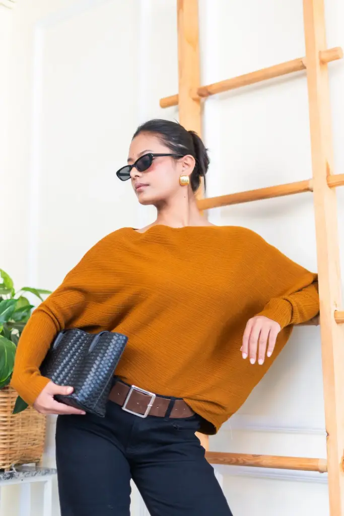 825 SWEATER