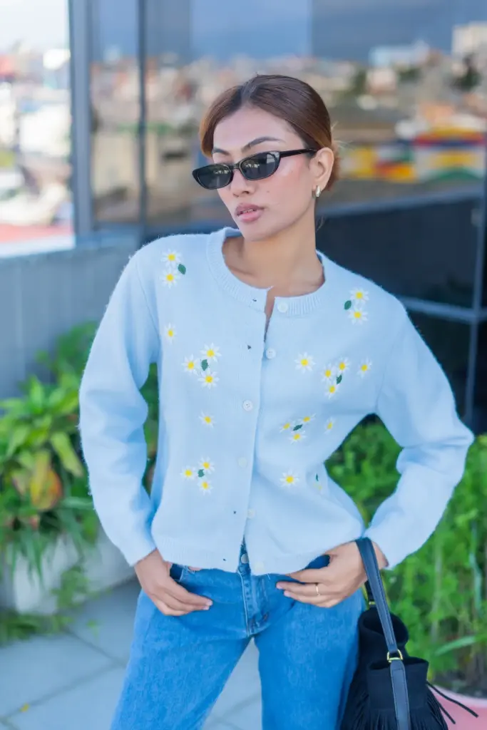802 LADIES SWEATER