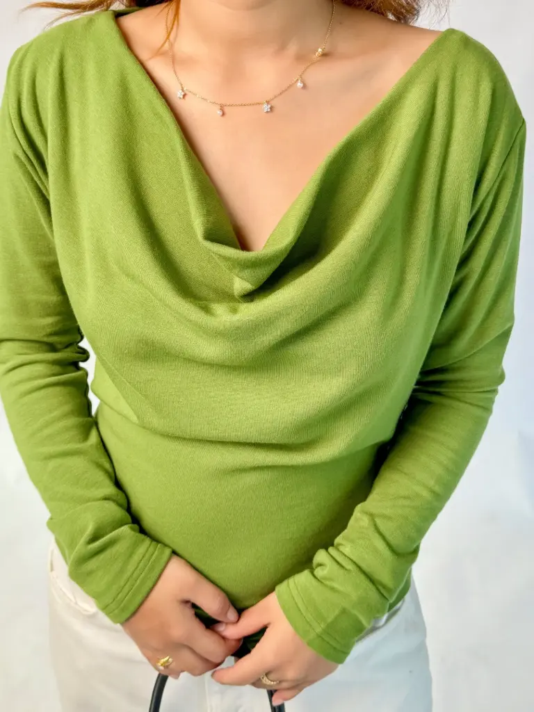HB AW25-55 FLEECE COWL TOP