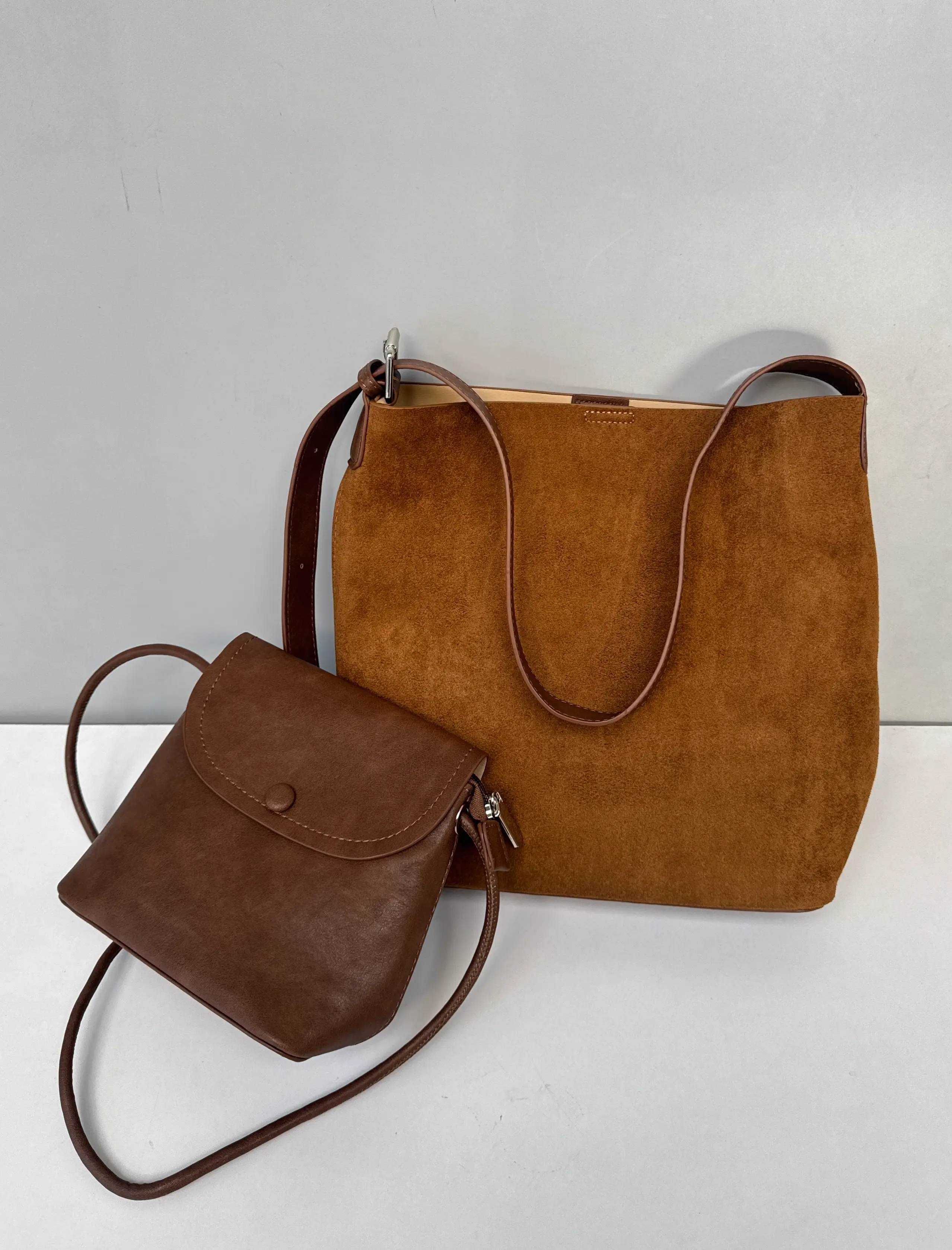 TF23089-2 HAND BAG