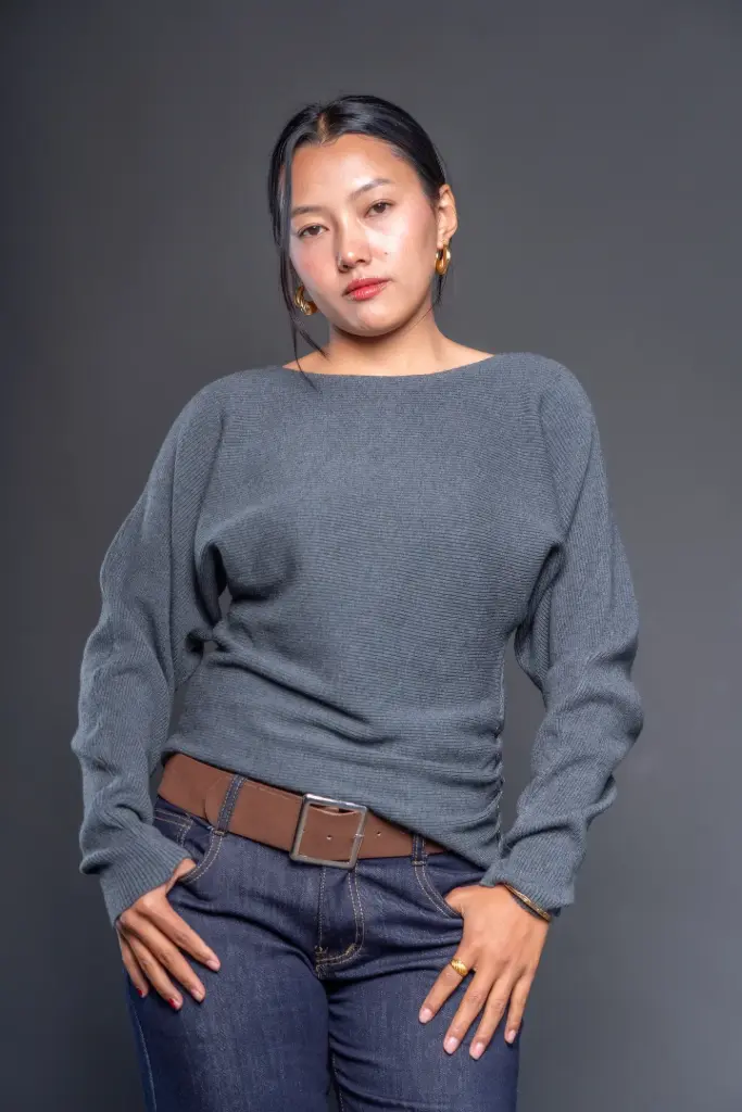 182 LADIES SWEATER