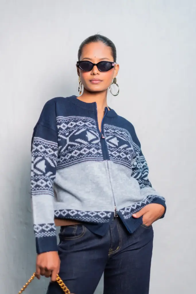 705 LADIES SWEATER
