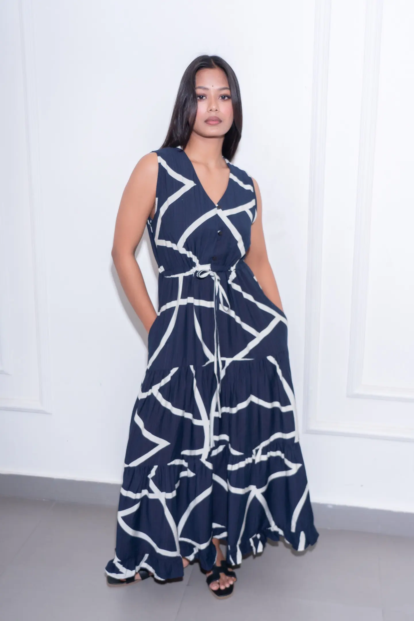 HB SS26-22 LINEAR FLOW MAXI DRESS