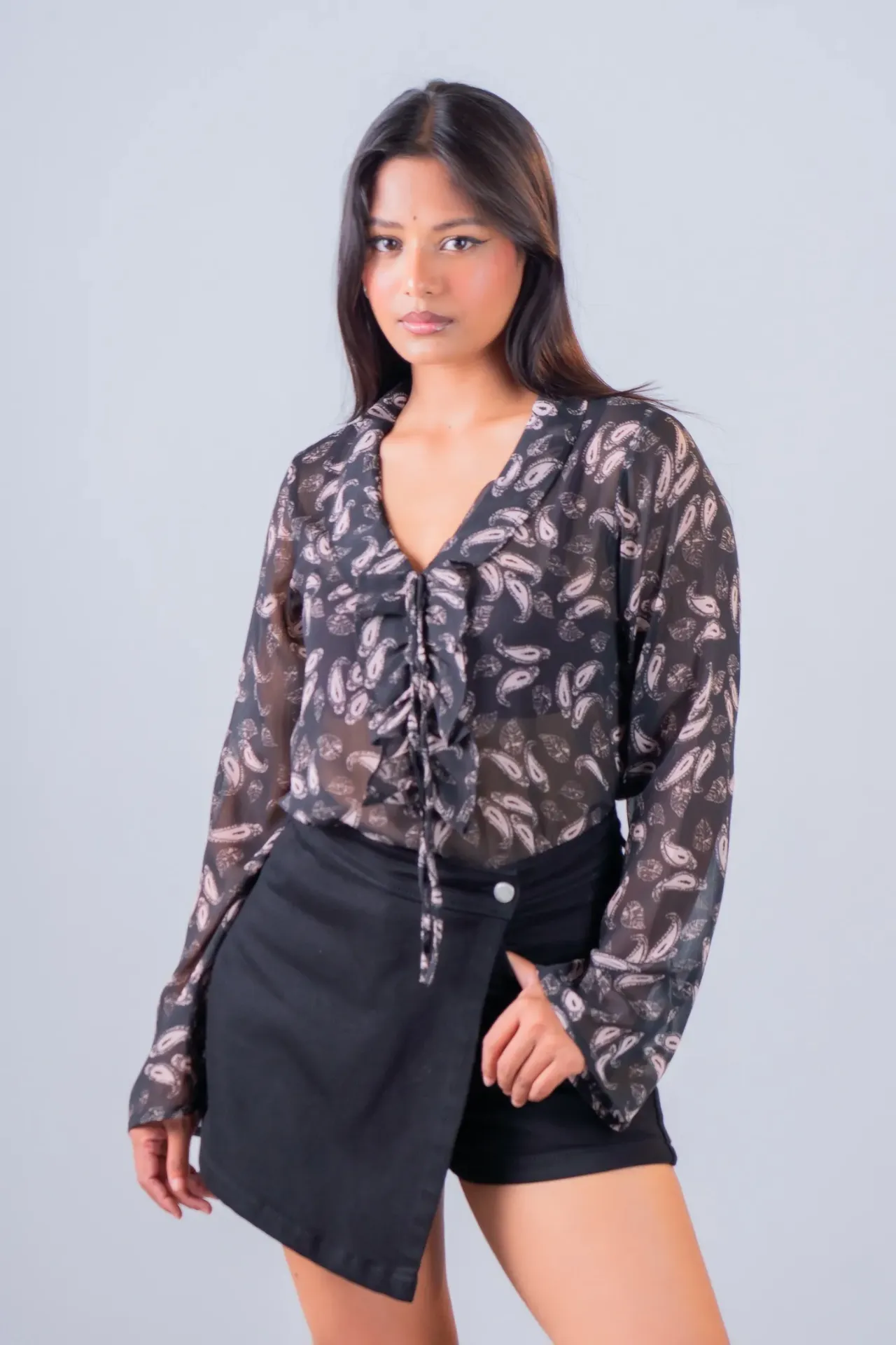 3.96806 BMKS SS26-20 PAISLEY TOP (BLACK, S)
